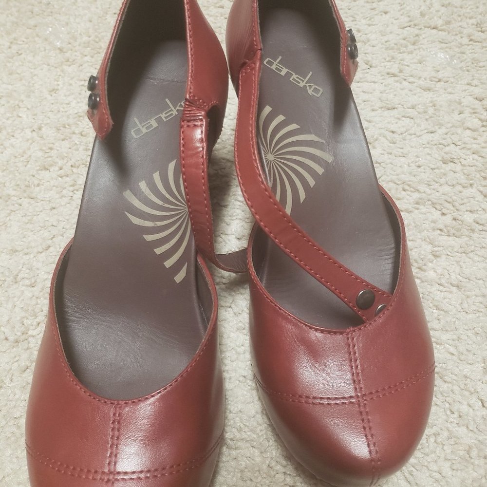 Womens shoes